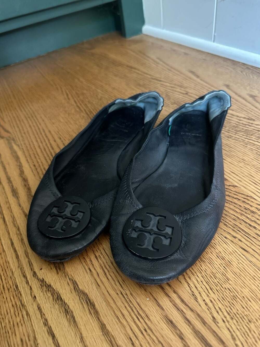 Tory Burch Minnie Travel Ballet Flats Navy Leather